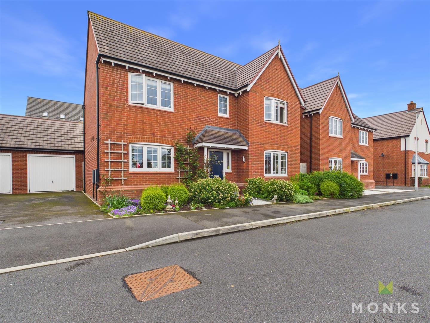 4 Price Close, Shrewsbury, SY2 6FW For Sale